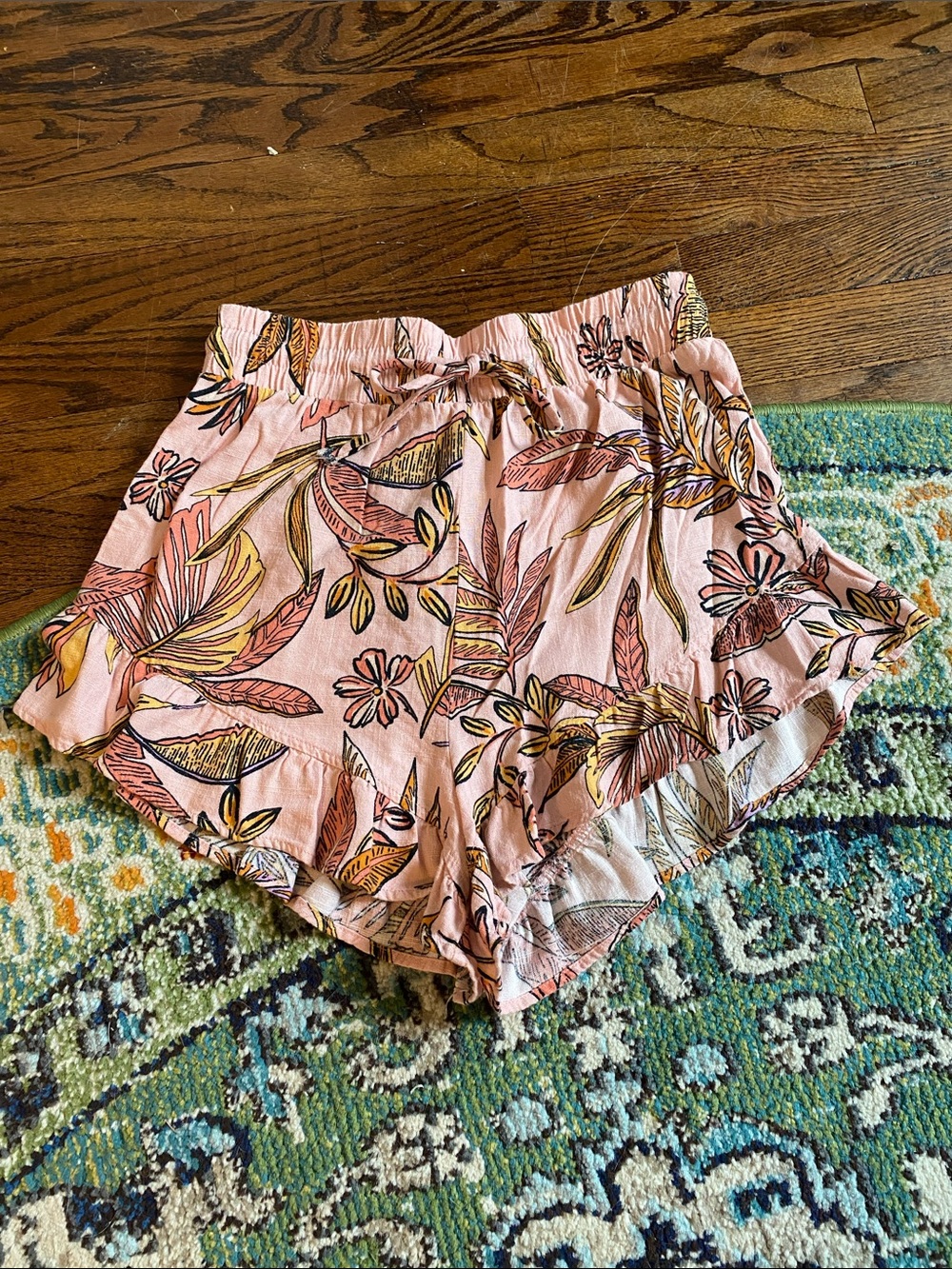 Pink Floral Ruffle Hem High waisted Shorts
